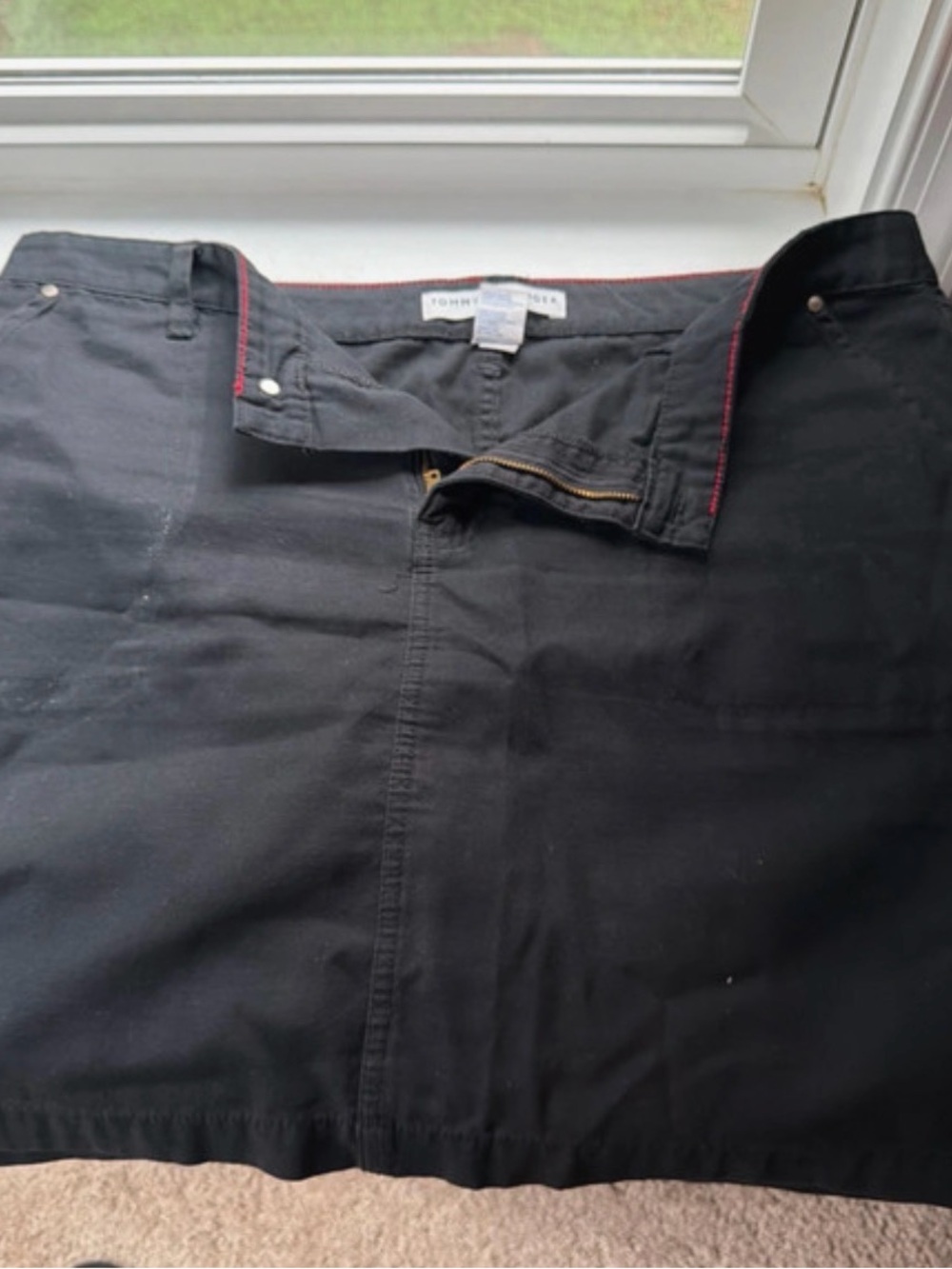Tommy Hilfiger Black Cotton A-Line Skirt with Red Trim